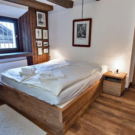 Chesa Laura - Celerina Apartment *