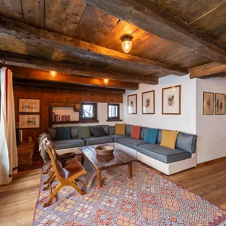 Chesa Laura - Celerina Apartment